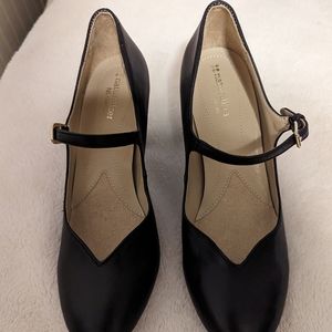 Naturalizer Black Mary Jane